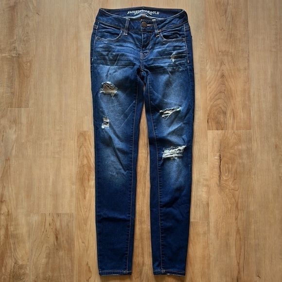 American Eagle Outfitters Distressed Jegging Jeans - Picture 4 of 10